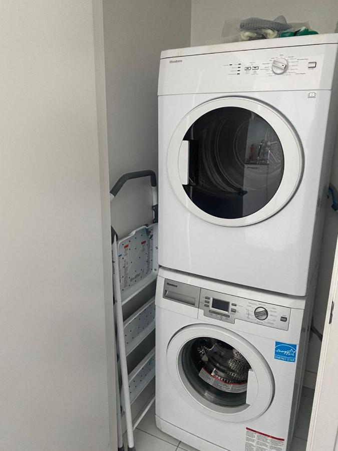 Ihost Suites Ice Condo Toronto Eksteriør bilde